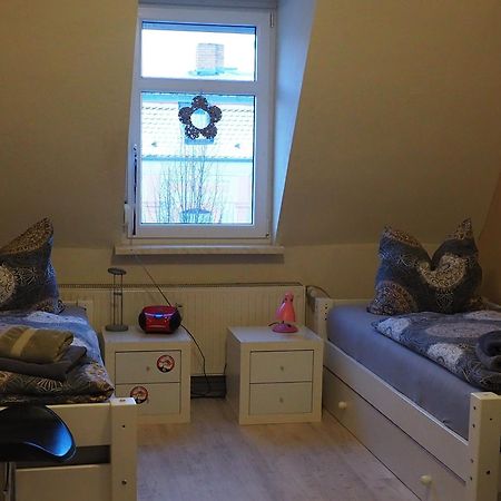 Jarmen Ferienwohnung Екстер'єр фото