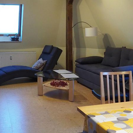 Jarmen Ferienwohnung Екстер'єр фото